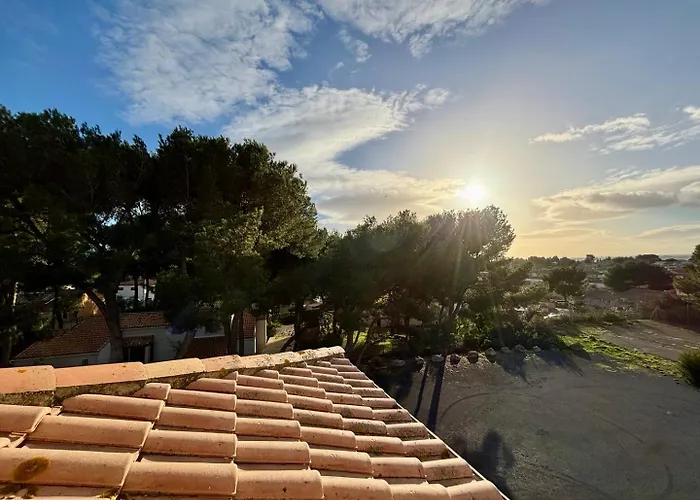Bulle De Thau, Piscine Et Pinede * Balaruc-les-Bains