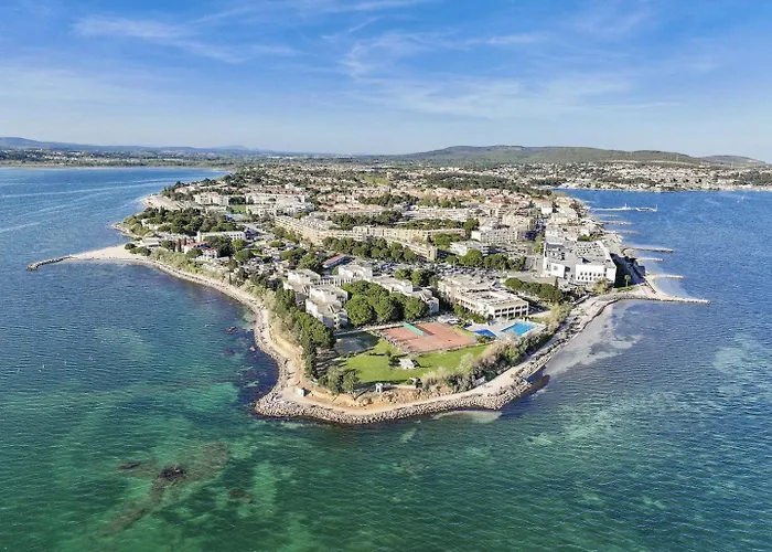 Bulle De Thau, Piscine Et Pinede * Balaruc-les-Bains